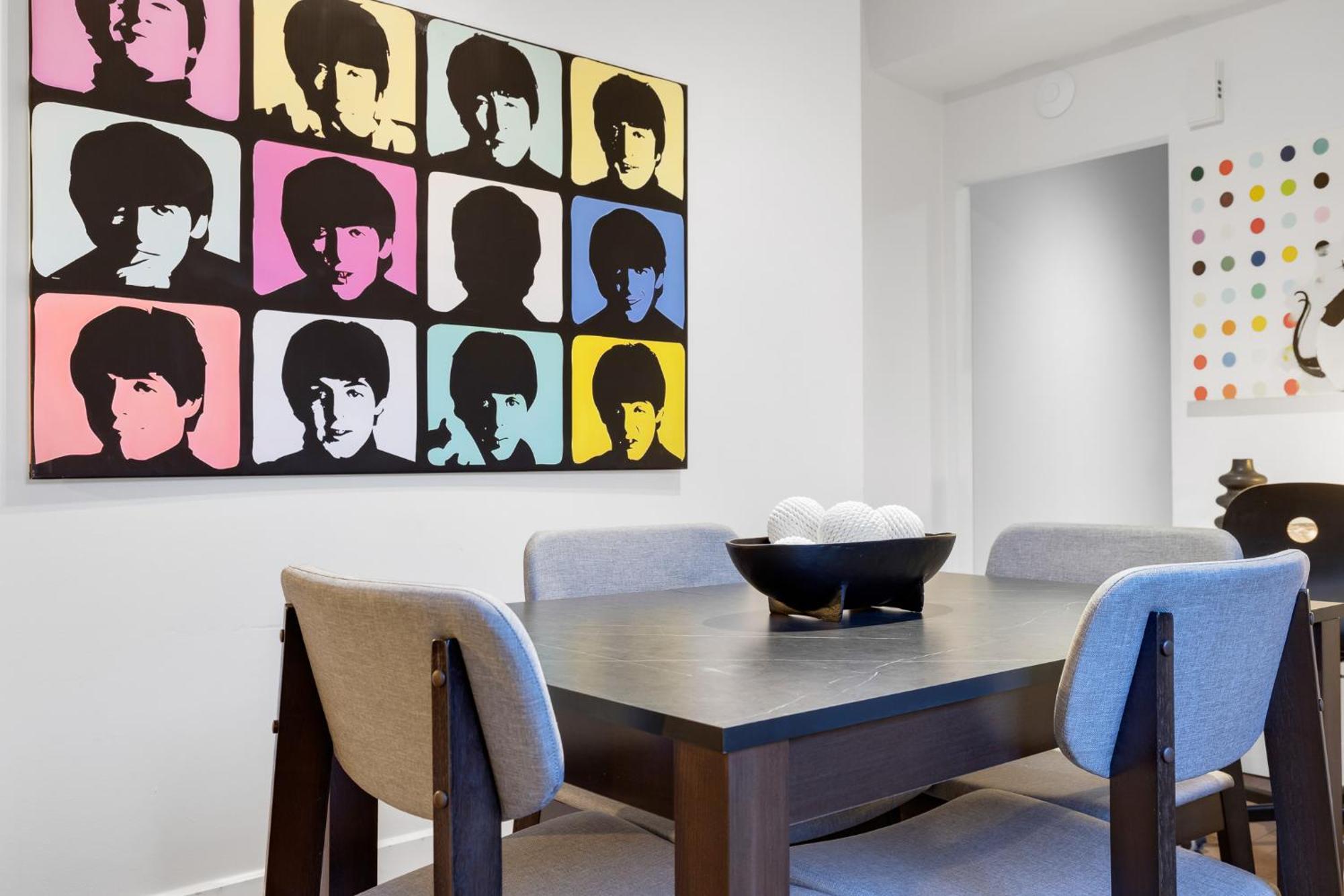 Liv Mtl Soho Aparthotel มอนทรีอัล ภายนอก รูปภาพ