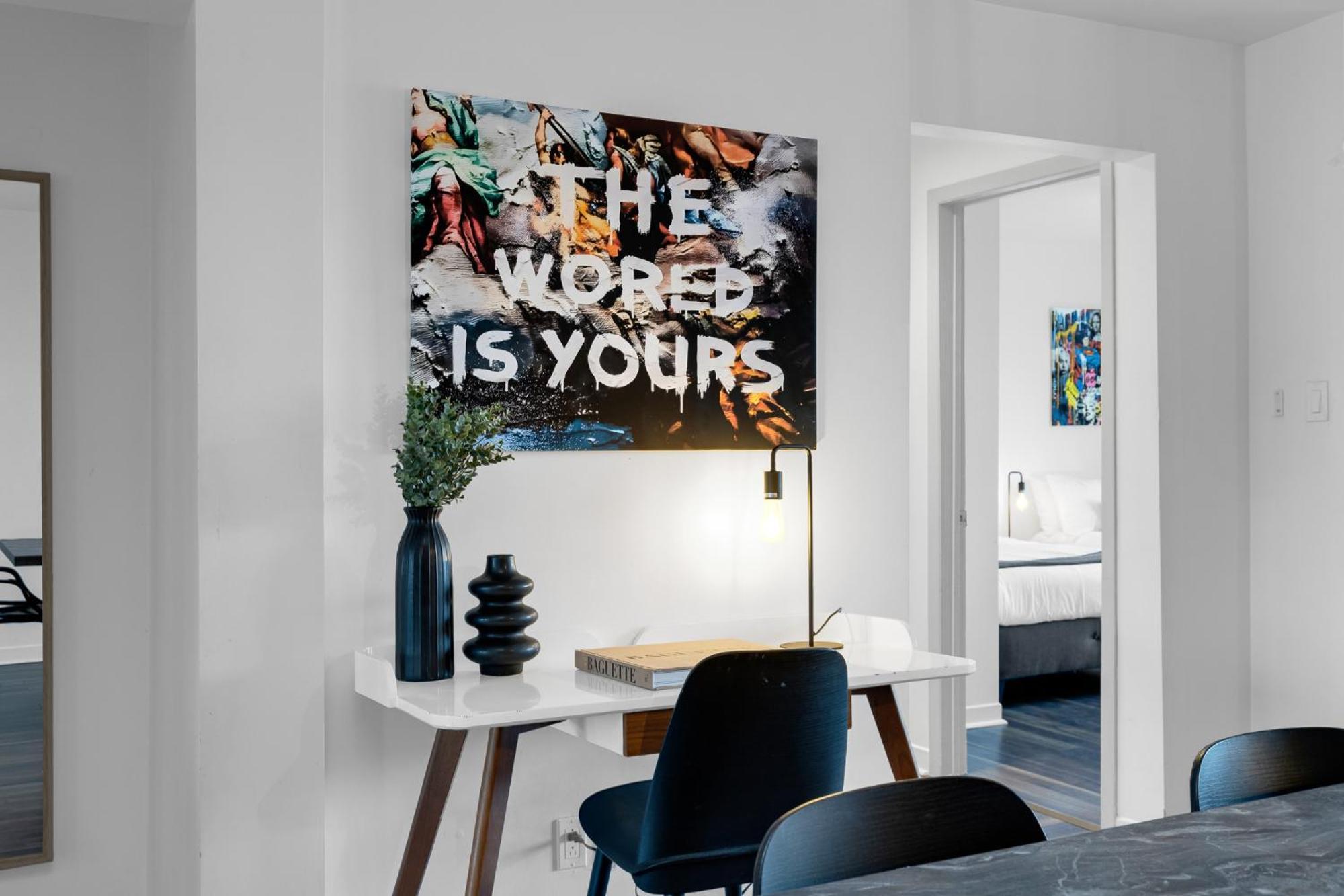 Liv Mtl Soho Aparthotel มอนทรีอัล ภายนอก รูปภาพ
