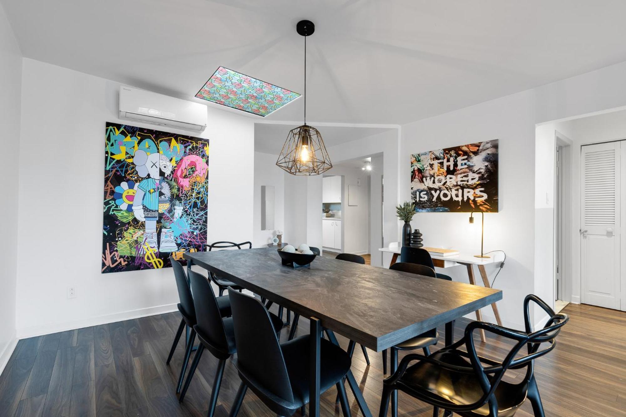 Liv Mtl Soho Aparthotel มอนทรีอัล ภายนอก รูปภาพ