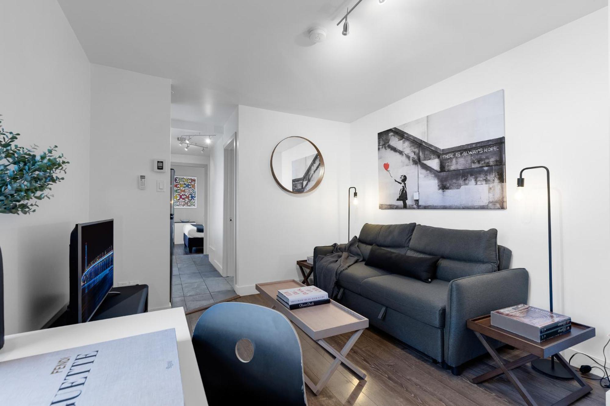 Liv Mtl Soho Aparthotel มอนทรีอัล ภายนอก รูปภาพ