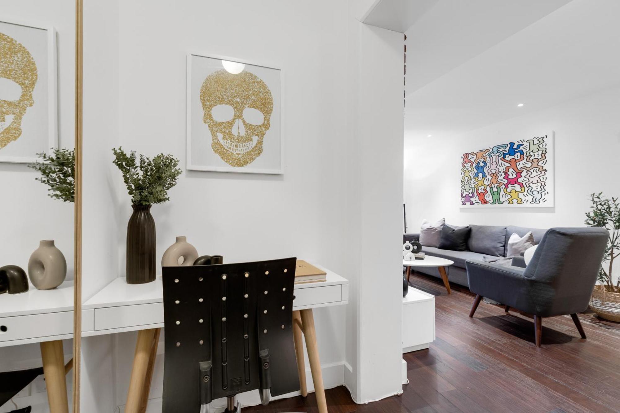 Liv Mtl Soho Aparthotel มอนทรีอัล ภายนอก รูปภาพ
